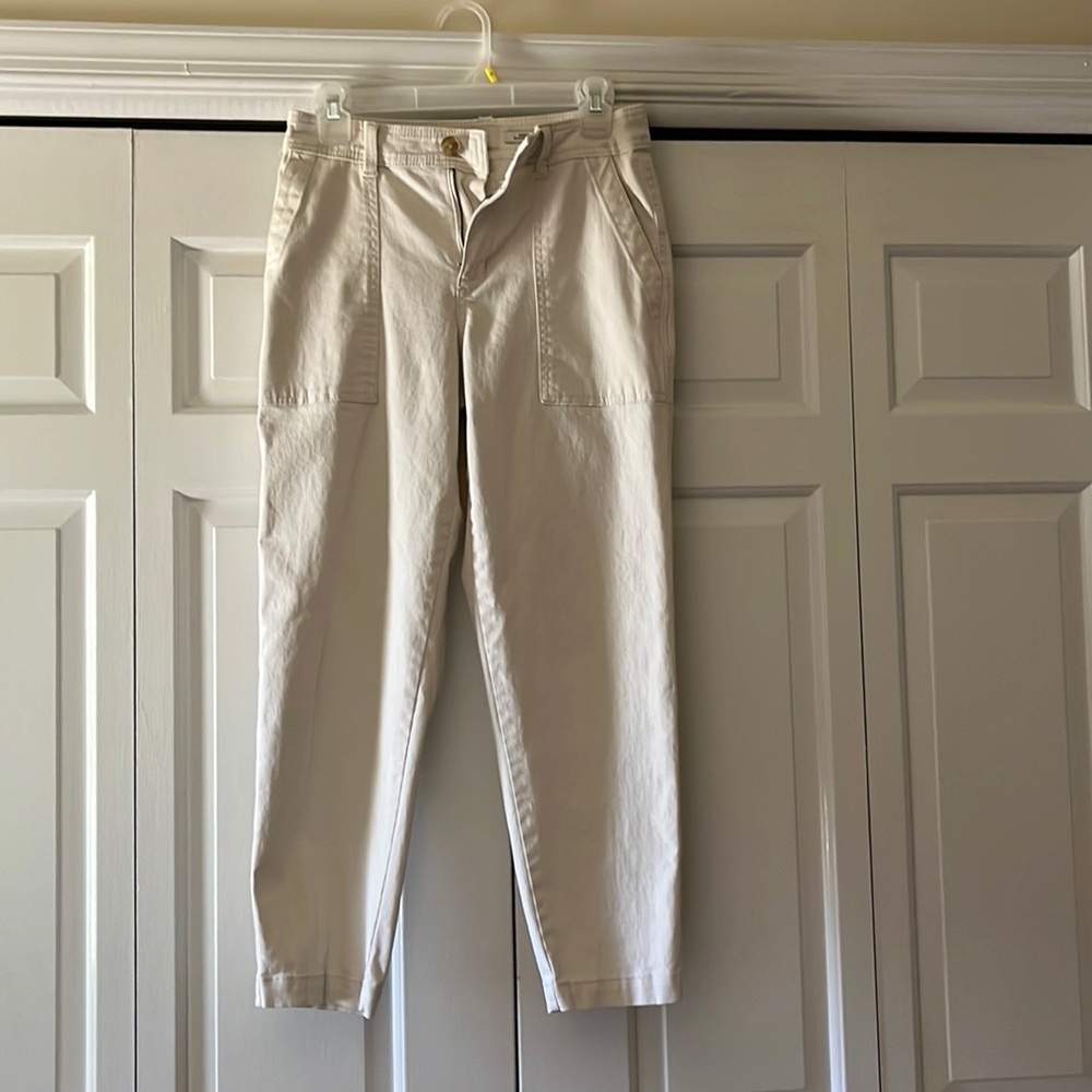 Target ( a new day) cream stretch jeans. Size 2, gently used.
